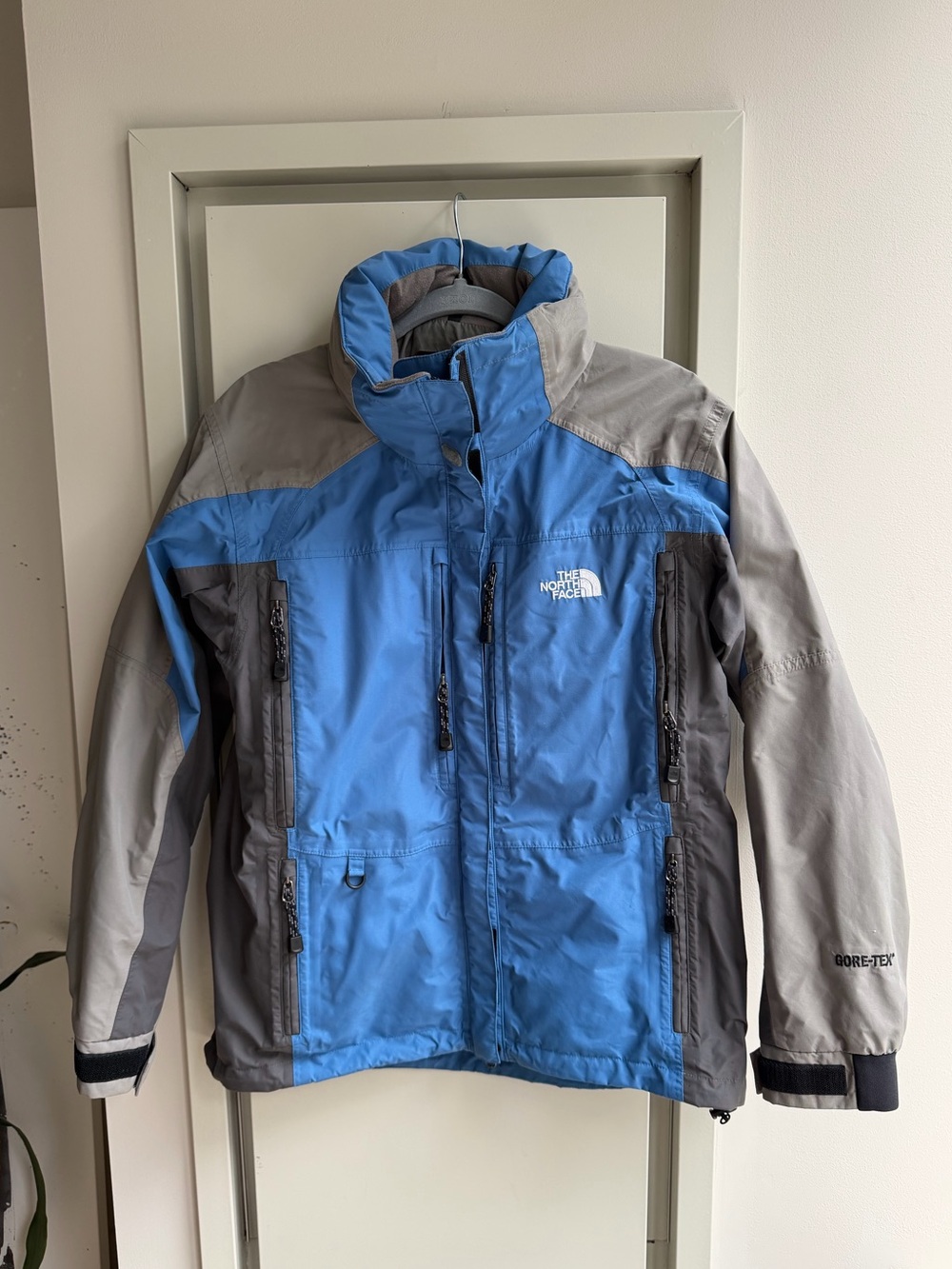 The North Face Two-Tone Blue and Light Gray Outdoor Jacket
